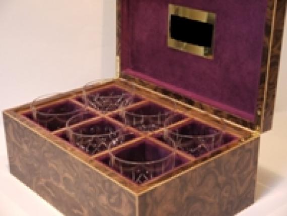 Picture of Black Walnut Burr Veneered Tumbler Presentation Box