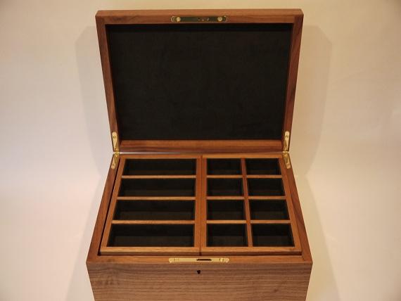 Picture of Gentleman's American Black Walnut Valet Box