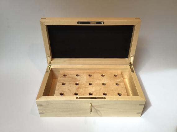 Picture of Mitred Maple Presentation Box