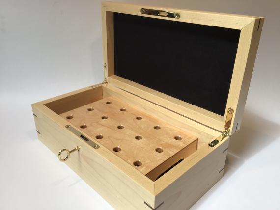 Picture of Mitred Maple Presentation Box