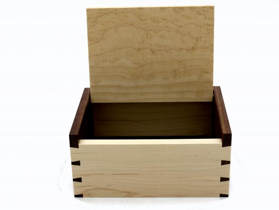 Picture of Maple and Black Walnut Keepsake Box 