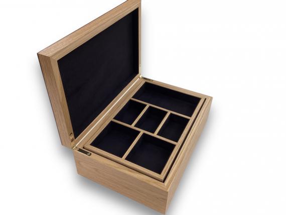 Picture of Oak Jewellery Box with Black Walnut Trim