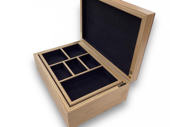 Picture of Oak Jewellery Box with Black Walnut Trim